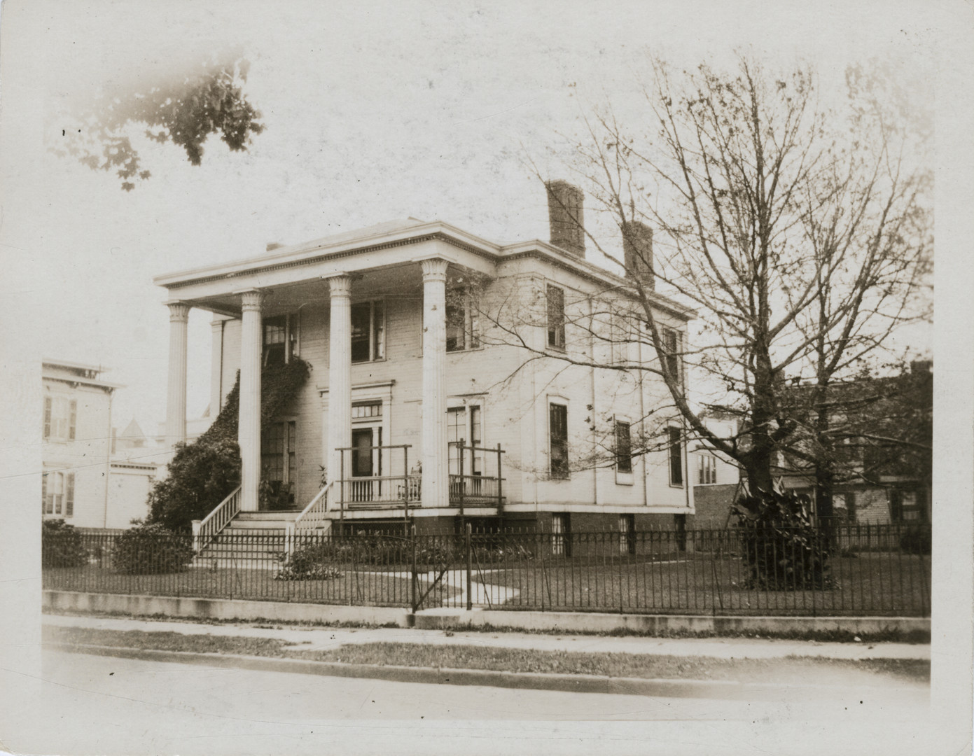 Old Astoria Village Urban Archive